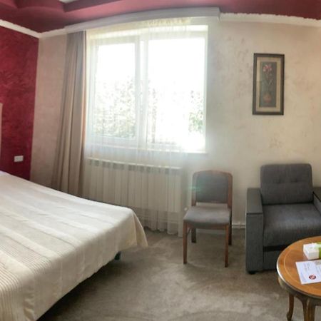 Hotel Maruna Севан Экстерьер фото